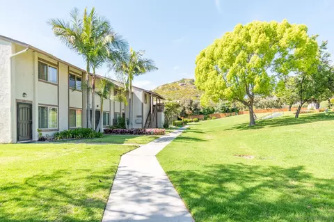 6448 Bell Bluff Ave, San Diego, CA 92119
