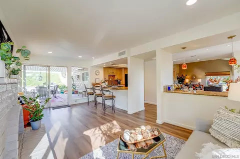 Living - 4336 Avenida Gregory, Spring Valley, CA 91977 photo 6 of 8