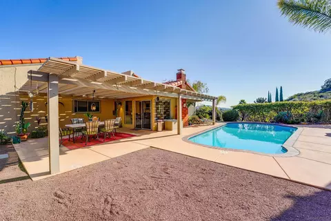 Exterior - 4336 Avenida Gregory, Spring Valley, CA 91977 photo 10 of 18