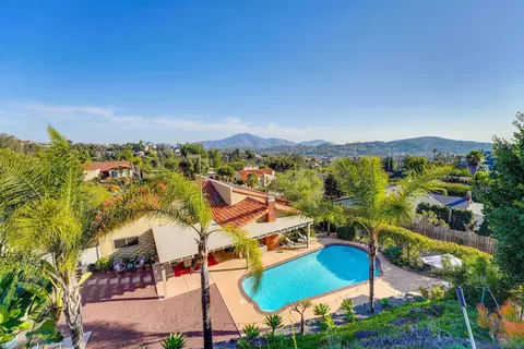 Exterior - 4336 Avenida Gregory, Spring Valley, CA 91977 photo 15 of 18