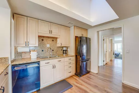Kitchen - 4336 Avenida Gregory, Spring Valley, CA 91977 photo 4 of 6