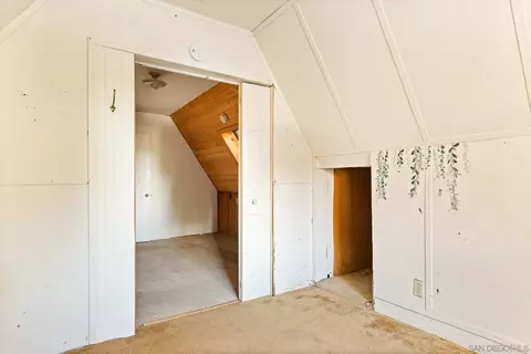Bedroom - 25123 Moon Dr, Crestline, CA 92325 photo 2 of 2