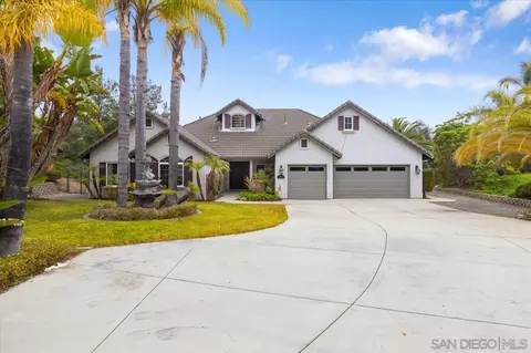 2092 Heights Ct, Escondido, CA 92027