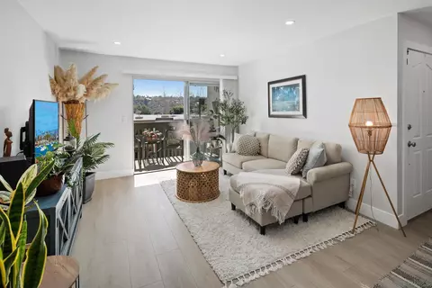 432 Edgehill Ln #46, Oceanside, CA 92054
