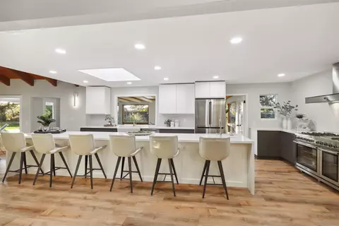 Kitchen - 12816 Camino Del Valle, Poway, CA 92064 photo 3 of 6