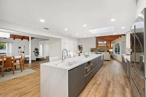 Kitchen - 12816 Camino Del Valle, Poway, CA 92064 photo 4 of 6