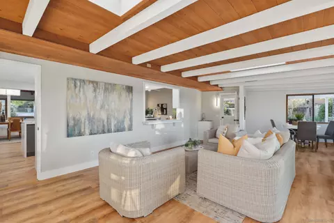 Living - 12816 Camino Del Valle, Poway, CA 92064 photo 9 of 10