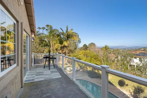 Exterior - 14249 Mango Dr, Del Mar, CA 92014 photo 9 of 17