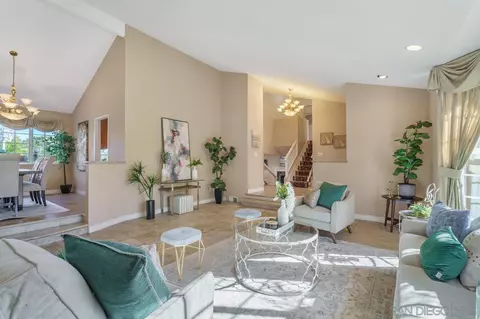 Living - 14249 Mango Dr, Del Mar, CA 92014 photo 4 of 10