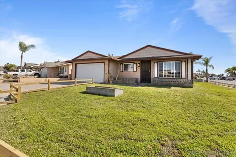 3913 Kimsue Way, San Diego, CA 92154