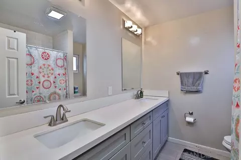 Bath - 1340 Somermont Dr, El Cajon, CA 92021 photo 5 of 6