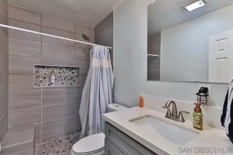 Bath - 1340 Somermont Dr, El Cajon, CA 92021 photo 2 of 6