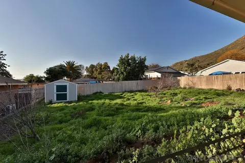 Exterior - 1340 Somermont Dr, El Cajon, CA 92021 photo 7 of 10