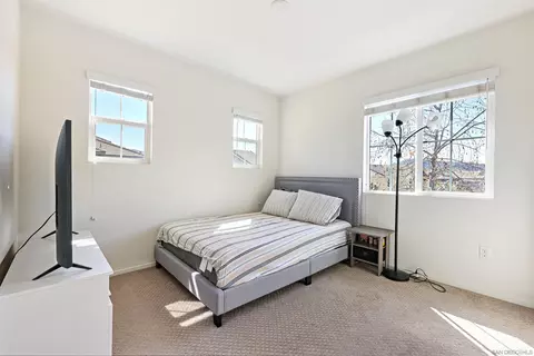 Bedroom - 271 Spotted Saddle Way, Fallbrook, CA 92028 photo 3 of 4