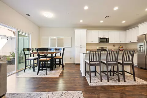 Dining - 271 Spotted Saddle Way, Fallbrook, CA 92028 photo 1 of 1