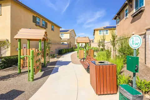 Exterior - 271 Spotted Saddle Way, Fallbrook, CA 92028 photo 6 of 6