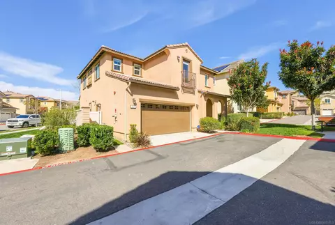 Exterior - 271 Spotted Saddle Way, Fallbrook, CA 92028 photo 2 of 6
