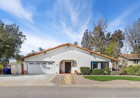 24730 Bjoin Rd, Ramona, CA 92065