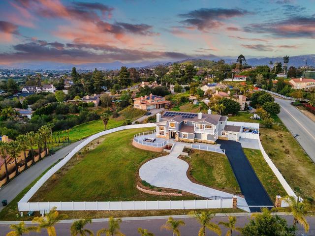 2590 Park Ridge Dr, Escondido, CA 92025 | 43 Photos - Movoto