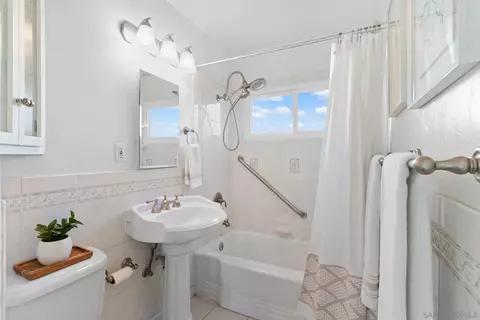 Bath - 4369 Harbinson Ave, La Mesa, CA 91942 photo 1 of 1
