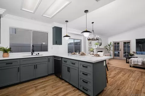 Kitchen - 31915 Calle Vimianzo, Temecula, CA 92592 photo 3 of 3