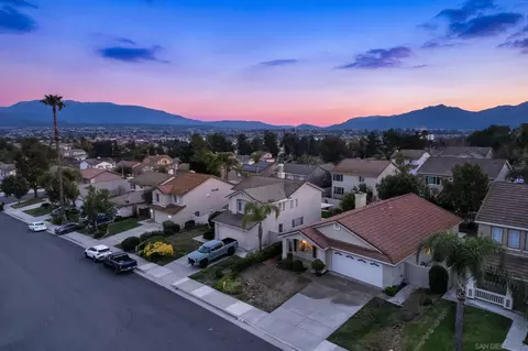 View/Area - 31915 Calle Vimianzo, Temecula, CA 92592 photo 2 of 8