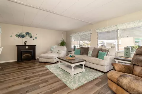 89 Chico Ln, Oceanside, CA 92058 photo 4