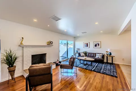 8940 Haveteur Way, San Diego, CA 92123