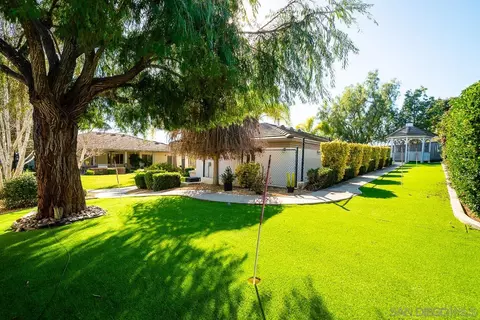 Exterior - 2048 Avocado Knoll Ln, Fallbrook, CA 92028 photo 20 of 24