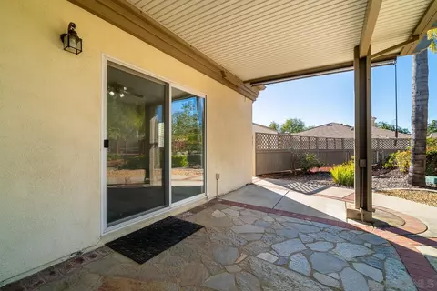 Exterior - 2048 Avocado Knoll Ln, Fallbrook, CA 92028 photo 5 of 24