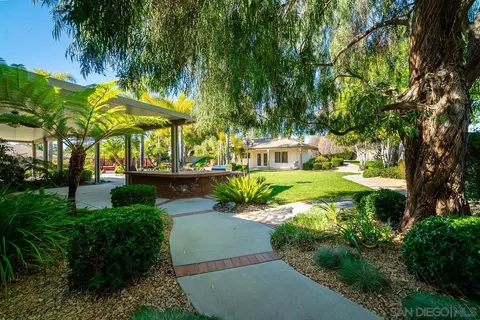Exterior - 2048 Avocado Knoll Ln, Fallbrook, CA 92028 photo 10 of 24