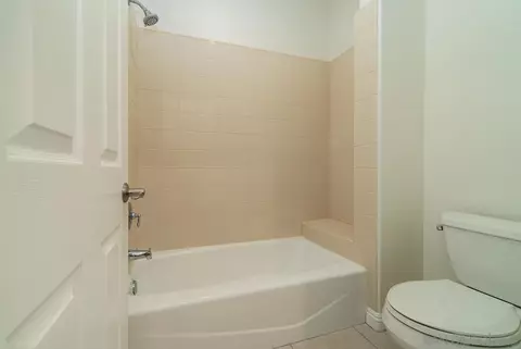 Bath - 2048 Avocado Knoll Ln, Fallbrook, CA 92028 photo 6 of 9