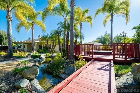 Exterior - 2048 Avocado Knoll Ln, Fallbrook, CA 92028 photo 11 of 24