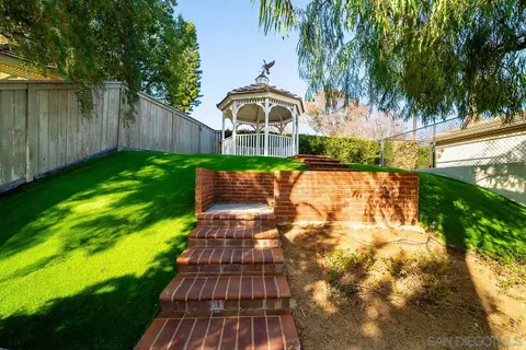 Exterior - 2048 Avocado Knoll Ln, Fallbrook, CA 92028 photo 13 of 24