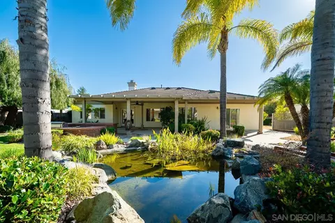 Exterior - 2048 Avocado Knoll Ln, Fallbrook, CA 92028 photo 3 of 24