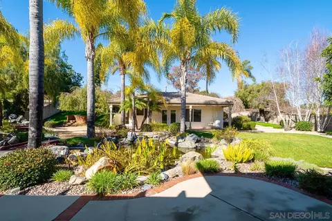 Exterior - 2048 Avocado Knoll Ln, Fallbrook, CA 92028 photo 17 of 24