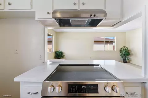 Kitchen - 12142 Orange Crest Ct #4, Lakeside, CA 92040 photo 3 of 3