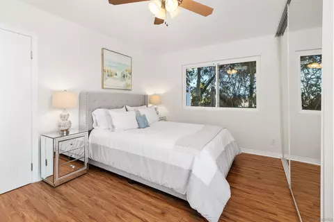 Bedroom - 1437 Temple Heights Dr, Oceanside, CA 92056 photo 2 of 4