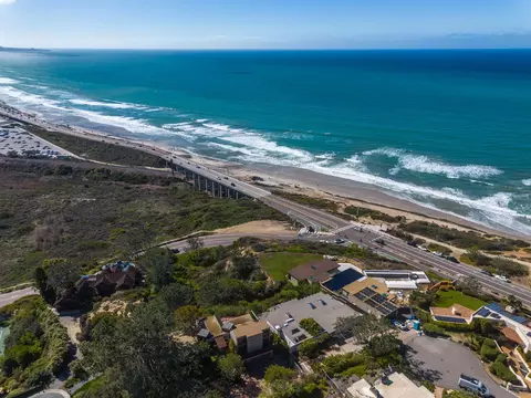 View/Area - 495 W Ocean View Ave, Del Mar, CA 92014 photo 3 of 5