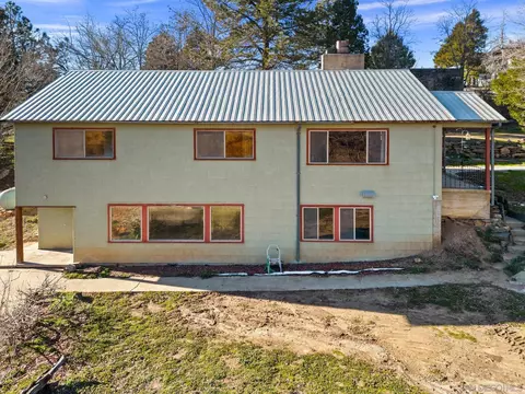Exterior - 1927 4th, Julian, CA 92036 photo 10 of 14