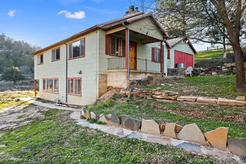 Exterior - 1927 4th, Julian, CA 92036 photo 9 of 14