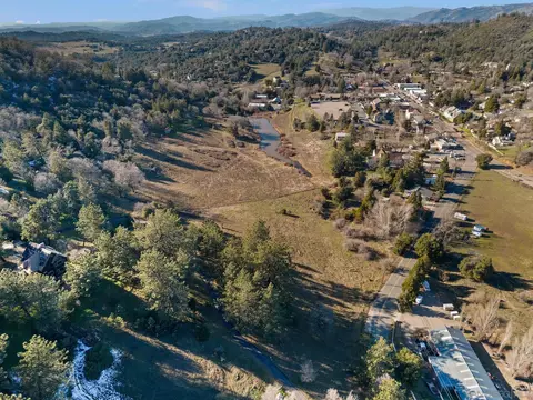 View/Area - 1927 4th, Julian, CA 92036 photo 6 of 10