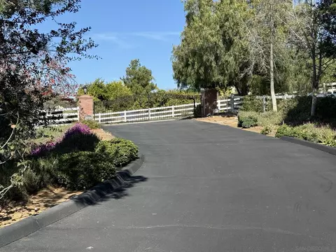 View/Area - 1931 Balentine Dr, Alpine, CA 91901 photo 1 of 2