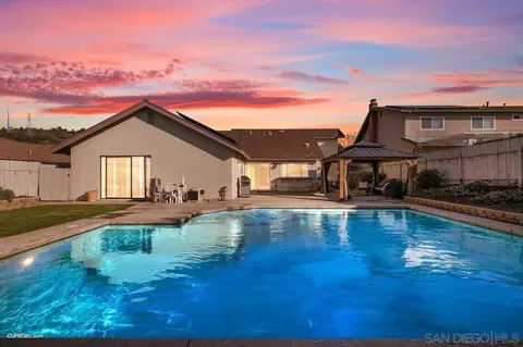 9626 Dorsal Dr, Lakeside, CA 92040