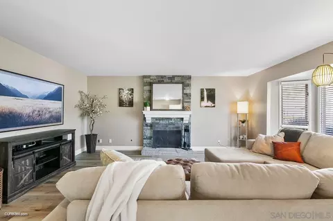 Living - 9626 Dorsal Dr, Lakeside, CA 92040 photo 1 of 4