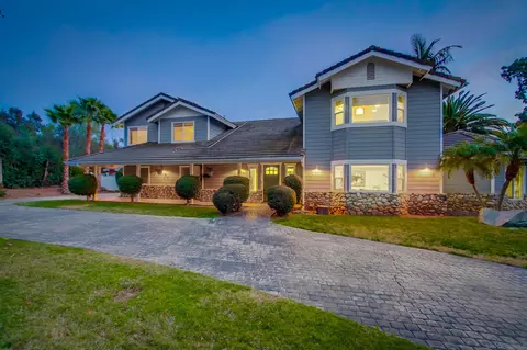 Exterior - 1046 Salem St, Vista, CA 92084 photo 1 of 15