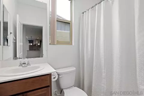 Bath - 29634 Valance Ct, Menifee, CA 92584 photo 1 of 4