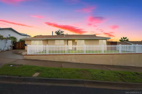 9717 Hirsch Rd, Santee, CA 92071