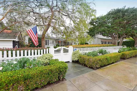 5844 Beaumont, La Jolla, CA 92037