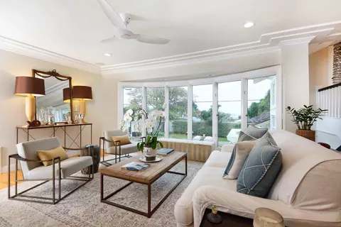Living - 5844 Beaumont, La Jolla, CA 92037 photo 2 of 2